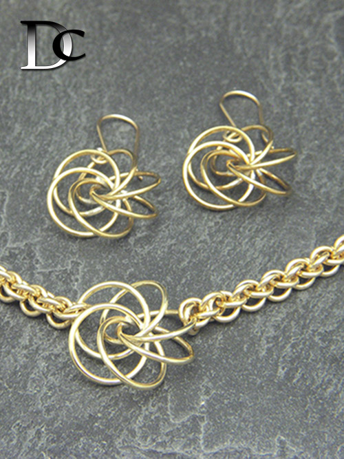 6-ring Propeller Necklace